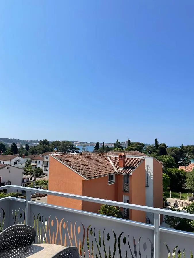 B&B Sea Joy Rovinj 3*,