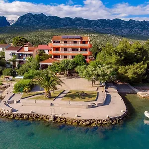 Pansion Kiko 3*, Starigrad Paklenica Kroatien